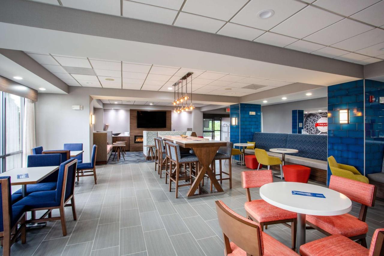 Hampton Inn Elkins Εξωτερικό φωτογραφία